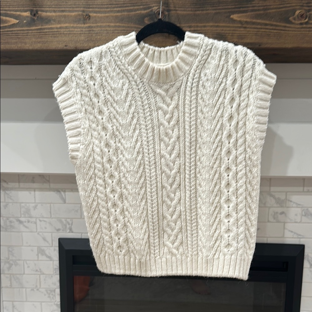 H&M Off-White Cable Knit Sweater Vest